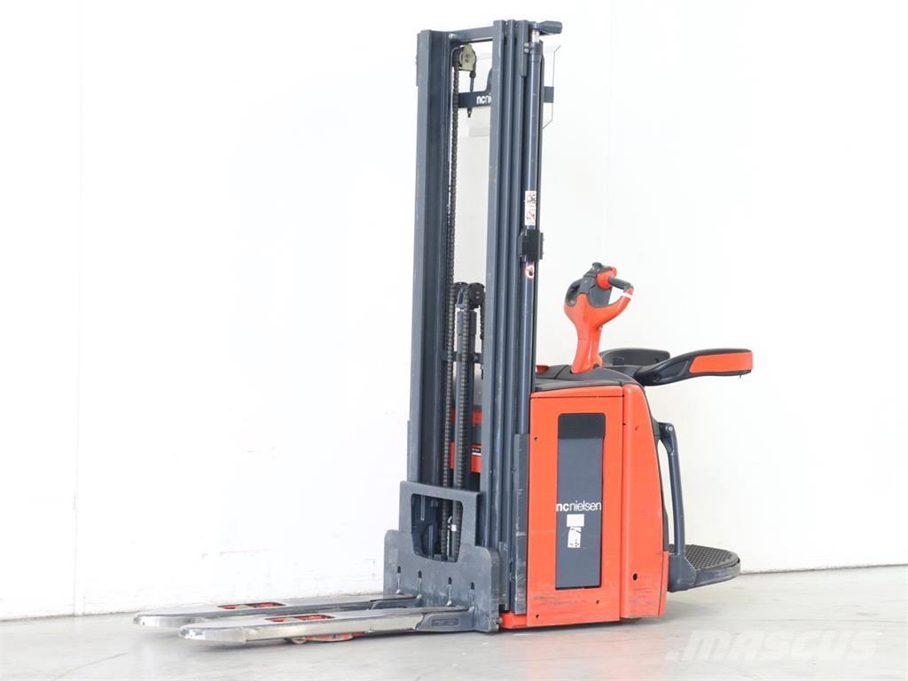 Linde L14AP/1173 Gaffelstabler med gående fører