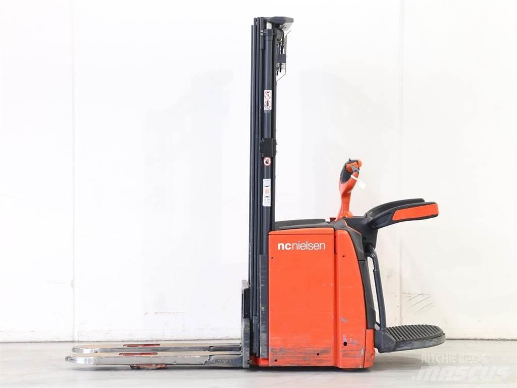 Linde L14AP/1173-00 Gaffelstabler med gående fører