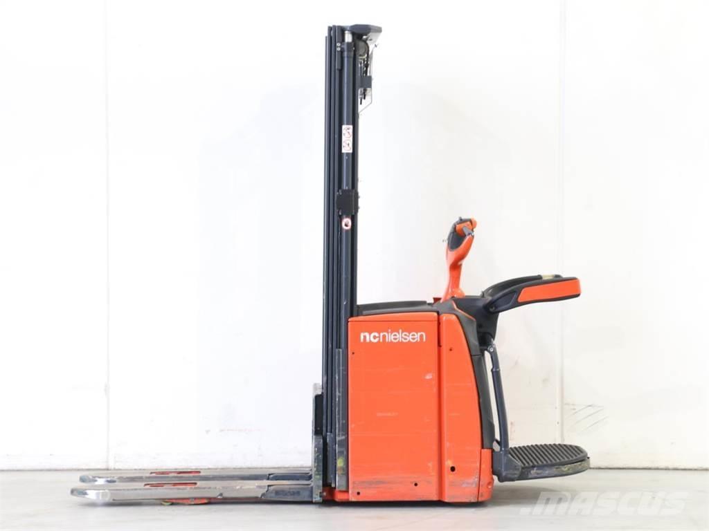 Linde L14AP/1173-00 Gaffelstabler med gående fører