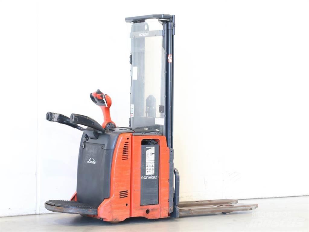 Linde L14AP/133 Gaffelstabler med gående fører