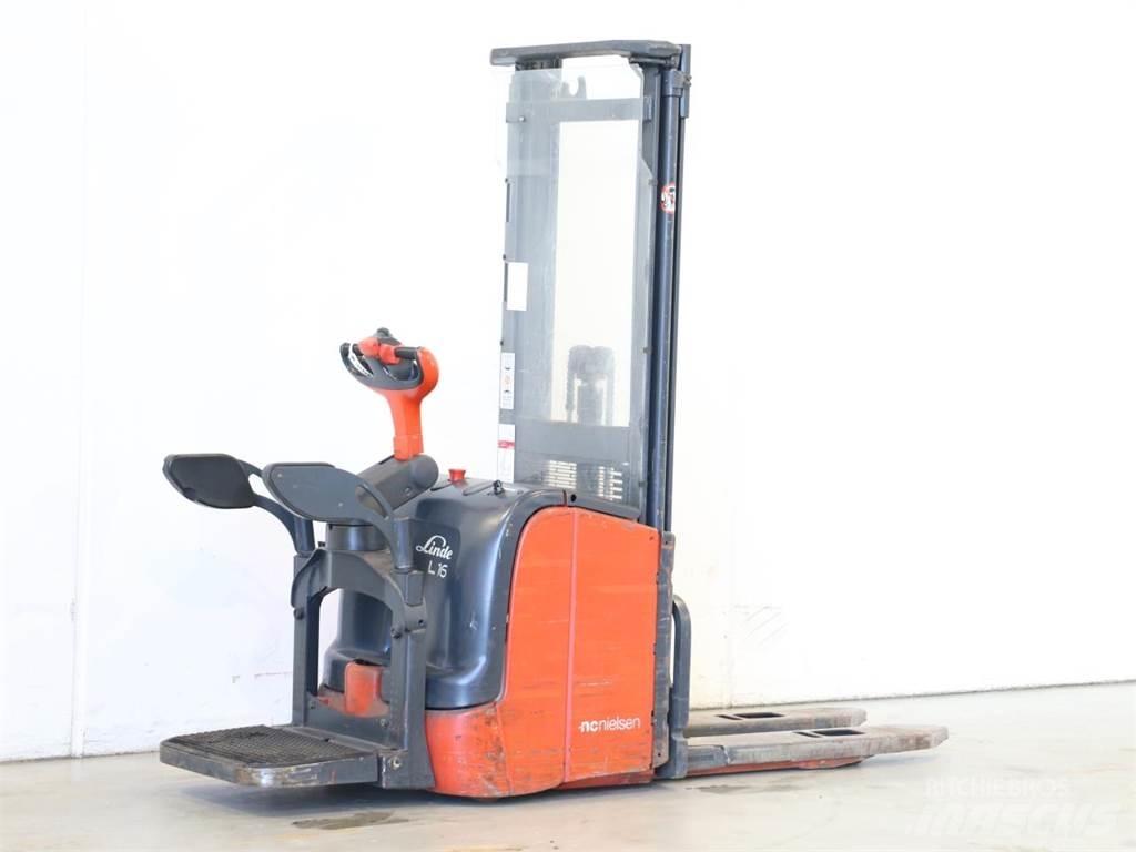 Linde L16AP/372 Gaffelstabler med gående fører