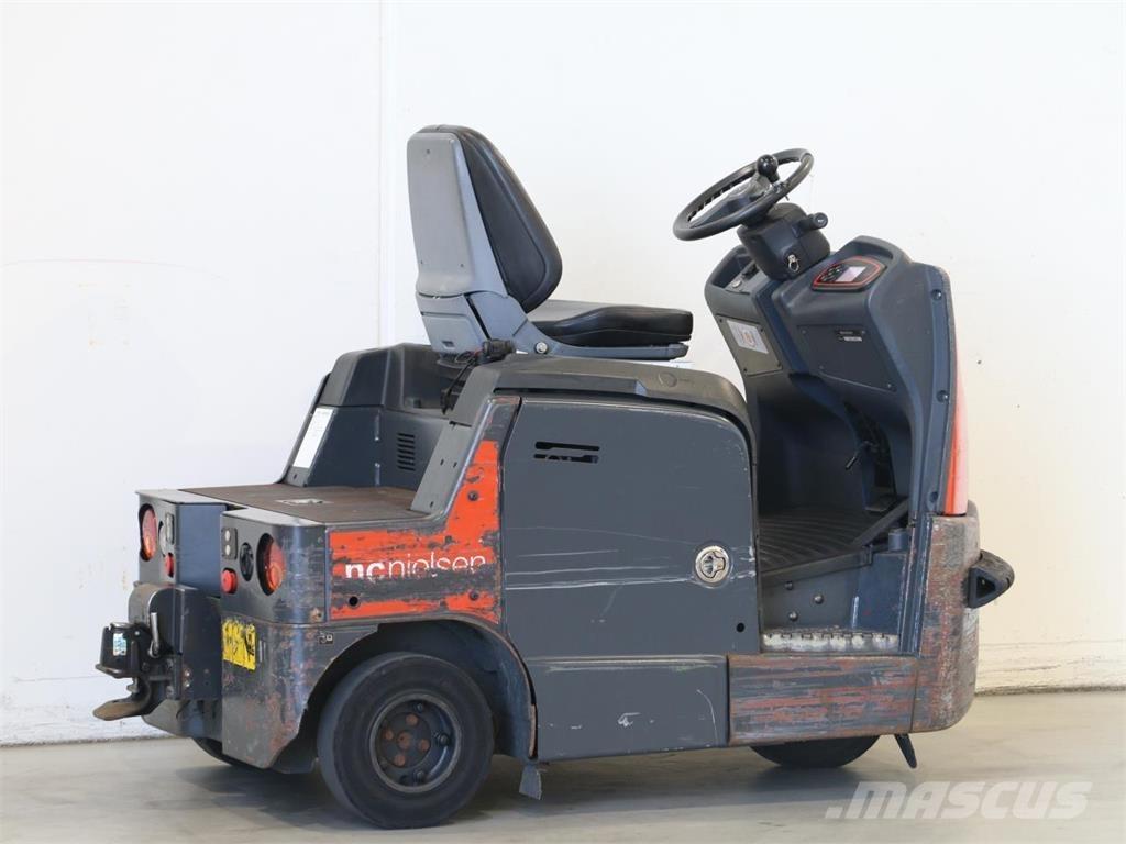 Linde P80/1191-00 Bugsertruck