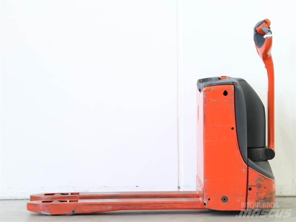Linde T16/1152 Gaffelstabler med gående fører
