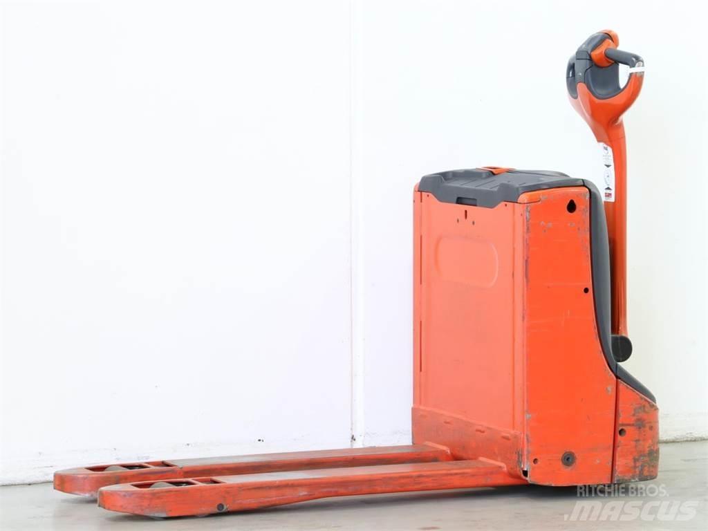 Linde T16/1152 Gaffelstabler med gående fører
