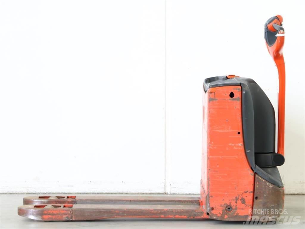 Linde T16/1152 Gaffelstabler med gående fører