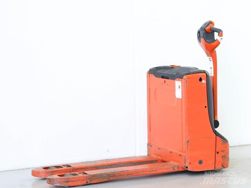 Linde T16/1152 Gaffelstabler med gående fører