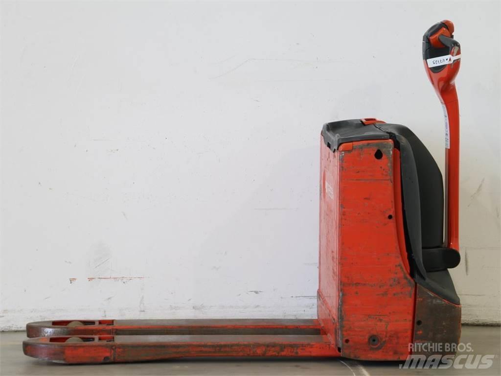 Linde T16/1152 Gaffelstabler med gående fører