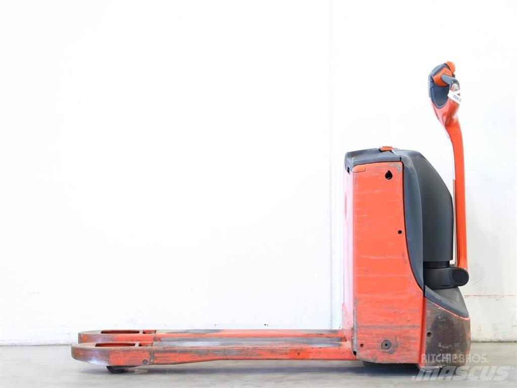 Linde T16/1152 Gaffelstabler med gående fører