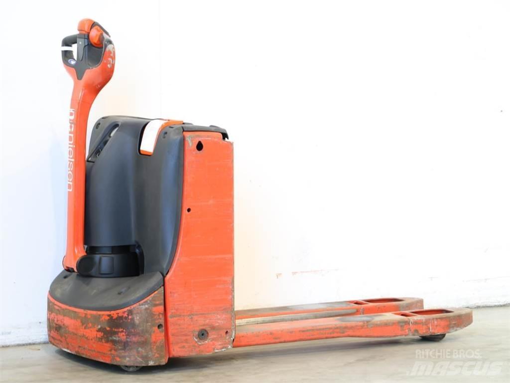 Linde T16/1152 Gaffelstabler med gående fører
