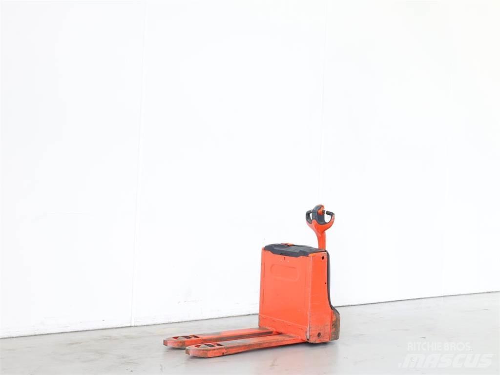 Linde T16/1152 Gaffelstabler med gående fører