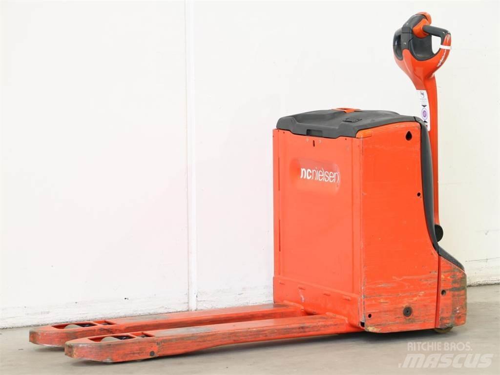 Linde T16/1152 Gaffelstabler med gående fører
