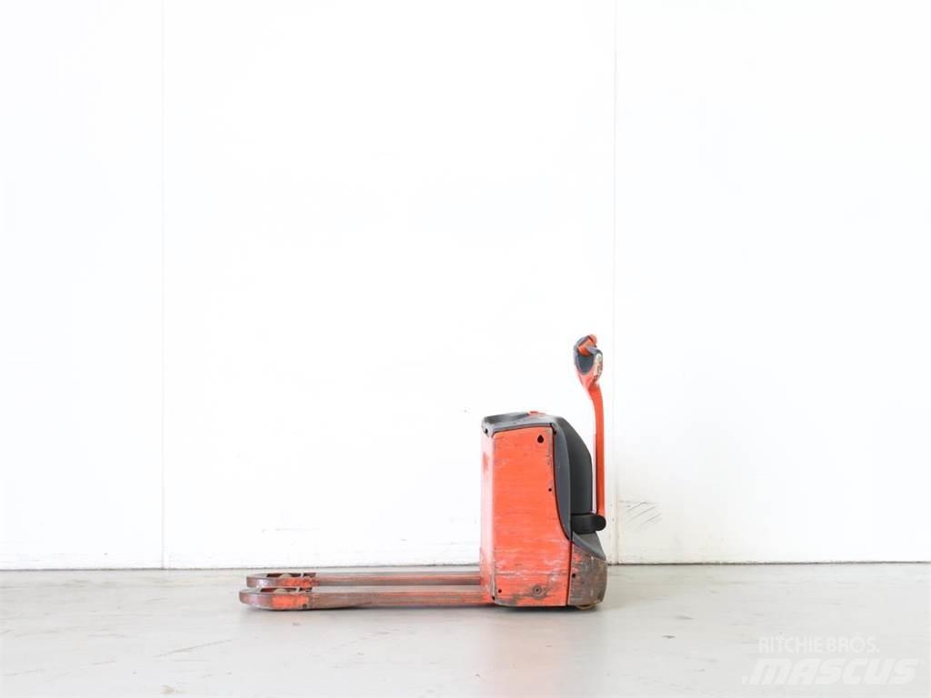 Linde T16/1152 Gaffelstabler med gående fører