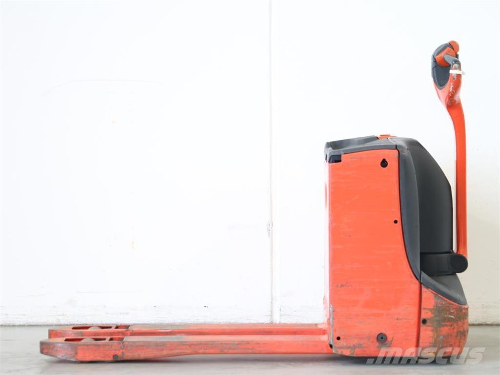 Linde T16/1152 Gaffelstabler med gående fører