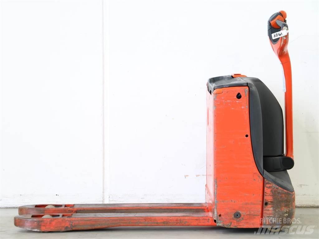 Linde T16/1152 Gaffelstabler med gående fører