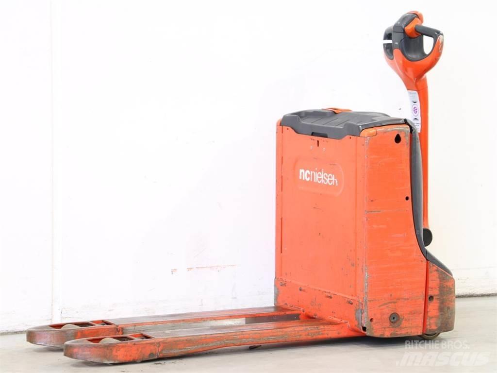 Linde T16/1152 Gaffelstabler med gående fører