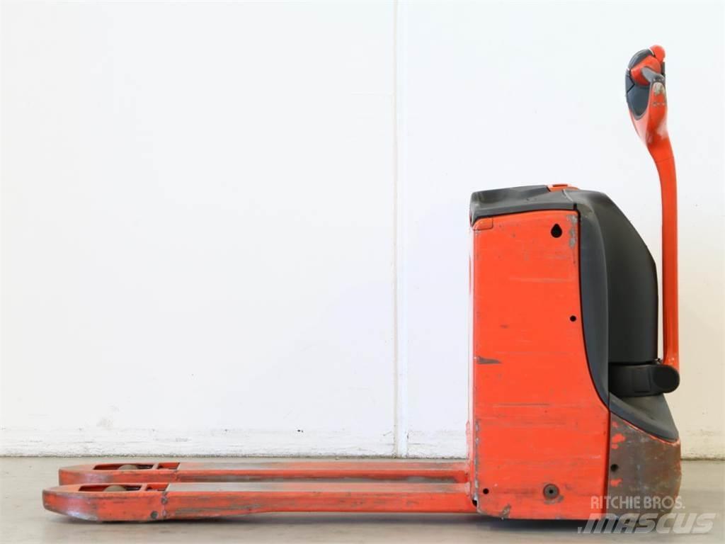 Linde T16/1152 Gaffelstabler med gående fører