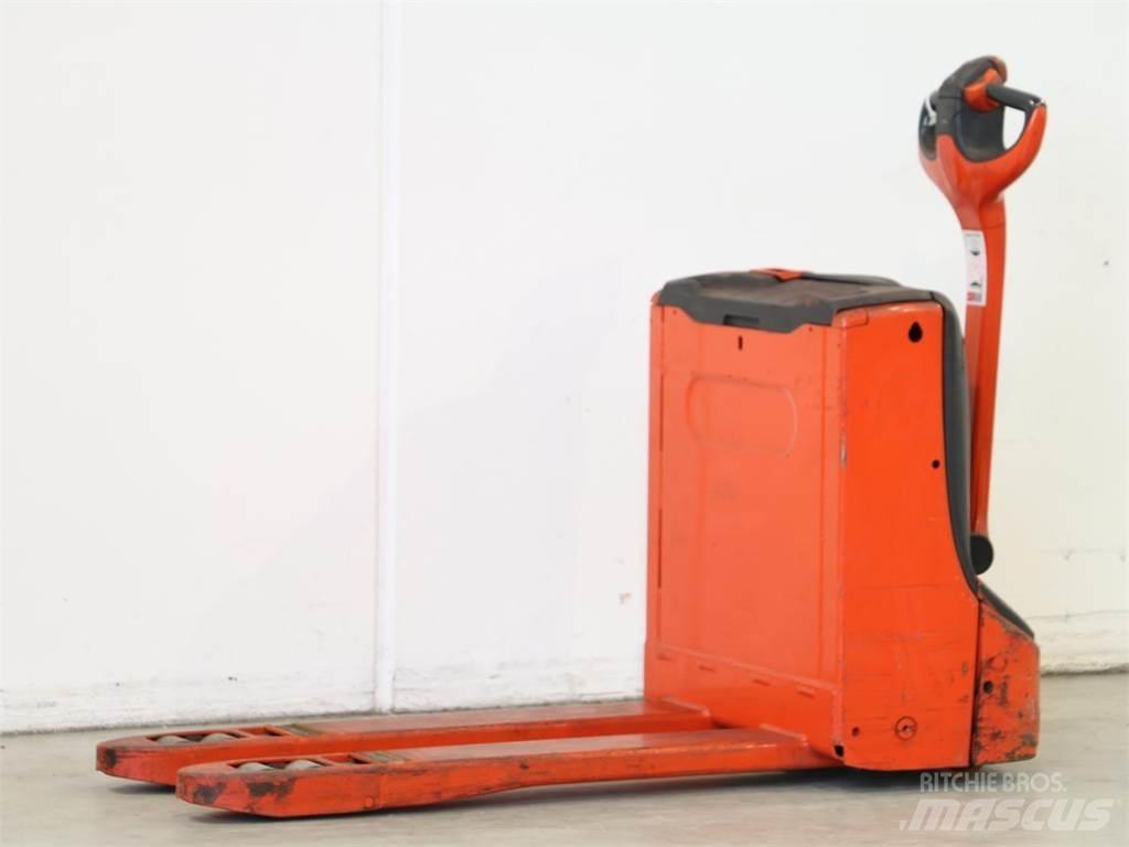 Linde T16/1152 Gaffelstabler med gående fører