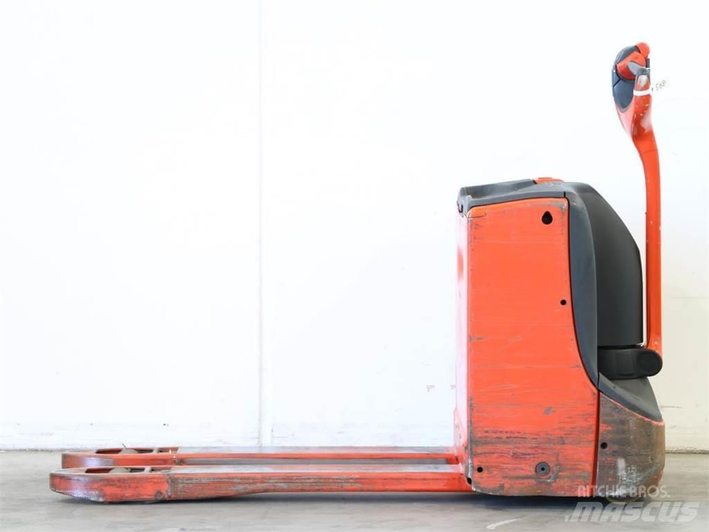 Linde T16/1152 Gaffelstabler med gående fører