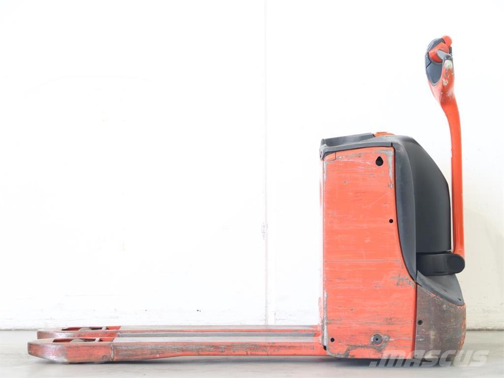 Linde T16/1152 Gaffelstabler med gående fører