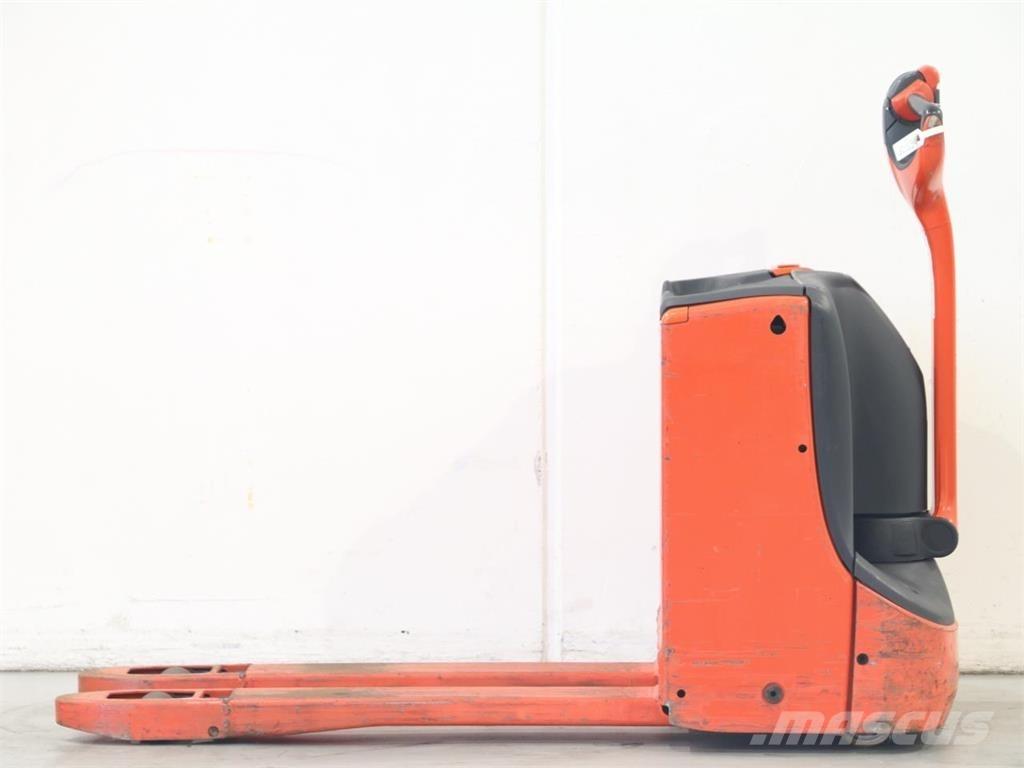 Linde T16/1152 Gaffelstabler med gående fører