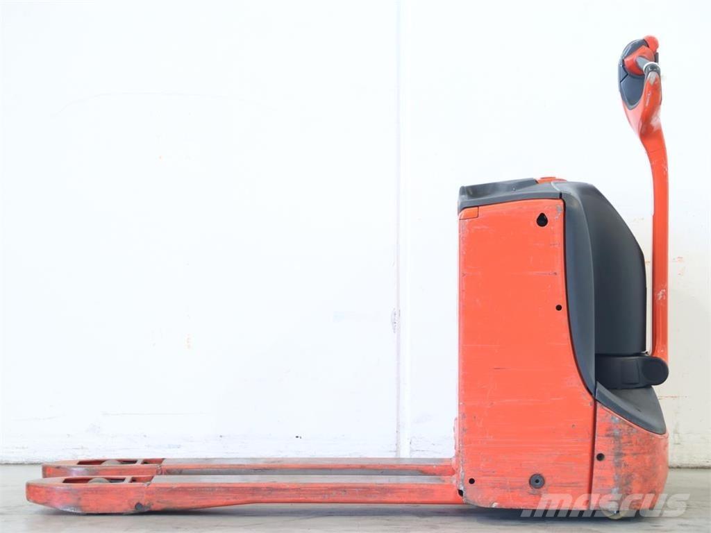 Linde T16/1152 Gaffelstabler med gående fører