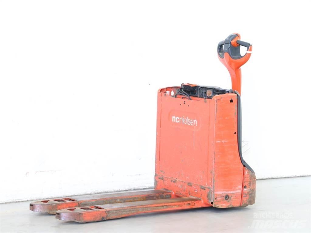 Linde T16/1152 Gaffelstabler med gående fører