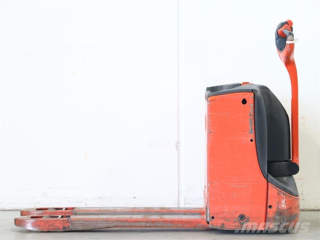 Linde T16/1152 Gaffelstabler med gående fører