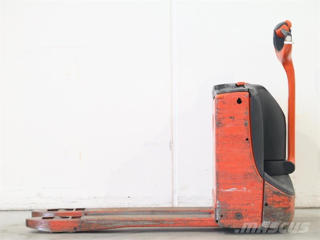 Linde T16/1152 Gaffelstabler med gående fører
