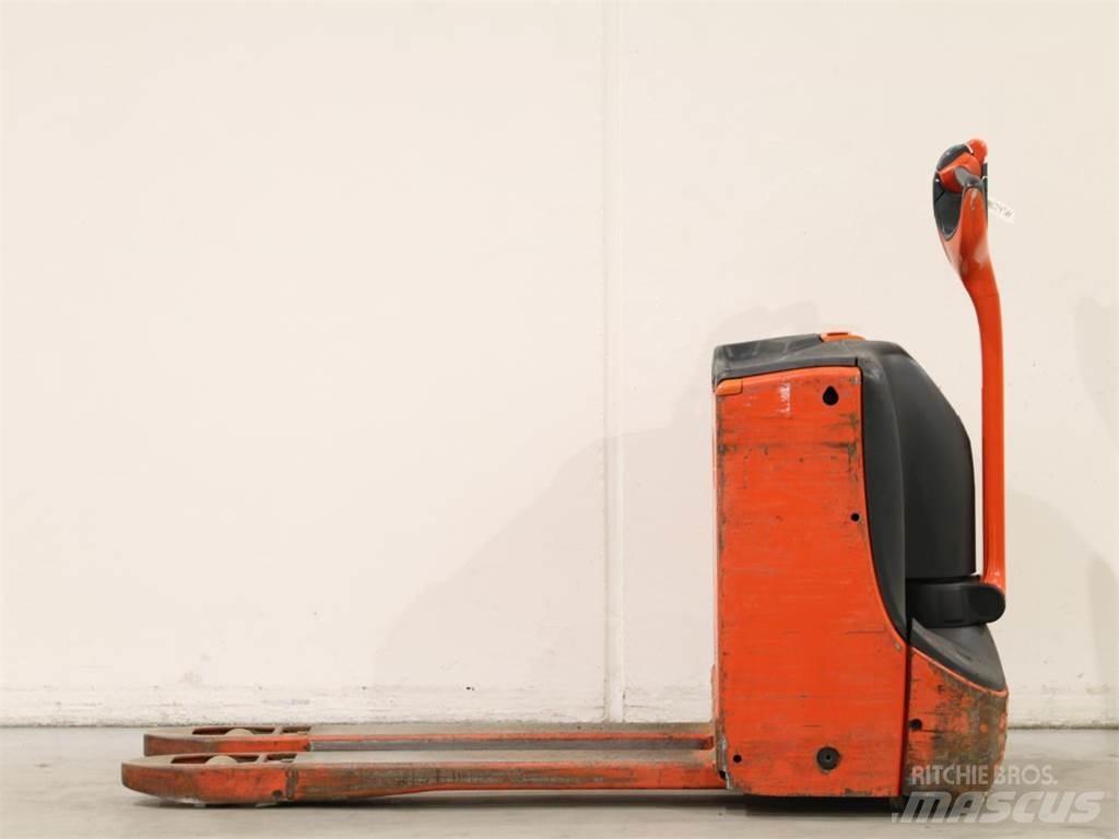 Linde T16/1152-00 Gaffelstabler med gående fører
