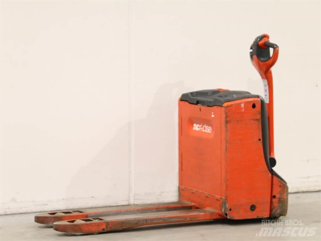 Linde T16/1152-00 Gaffelstabler med gående fører