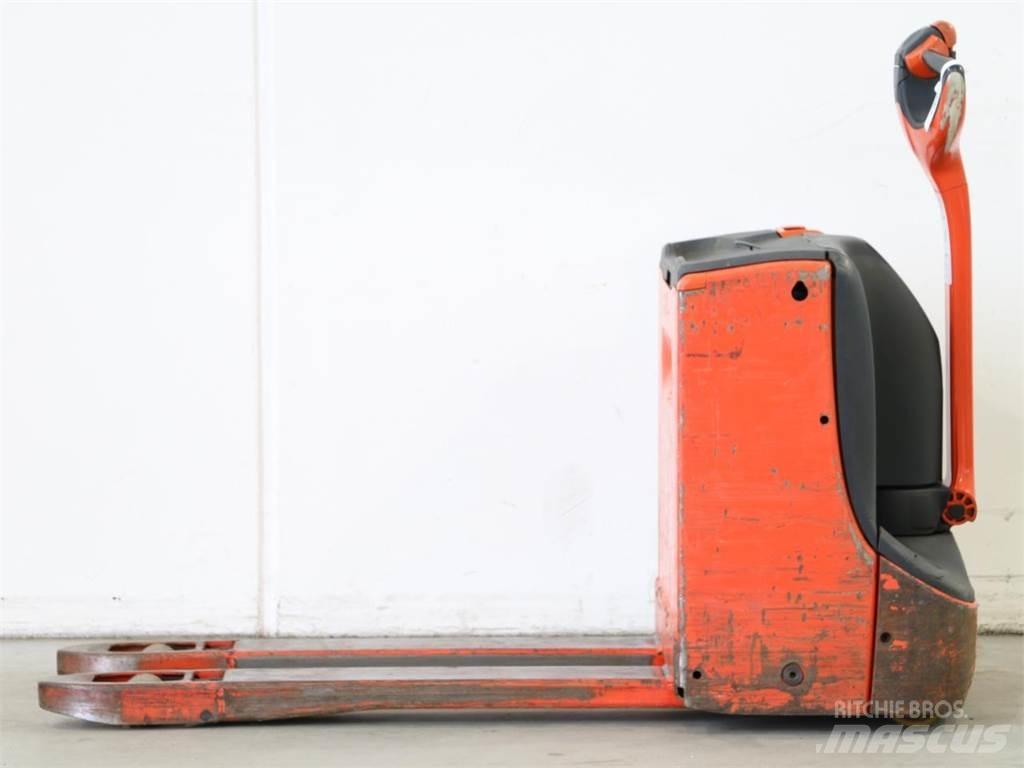 Linde T16/1152-00 Gaffelstabler med gående fører