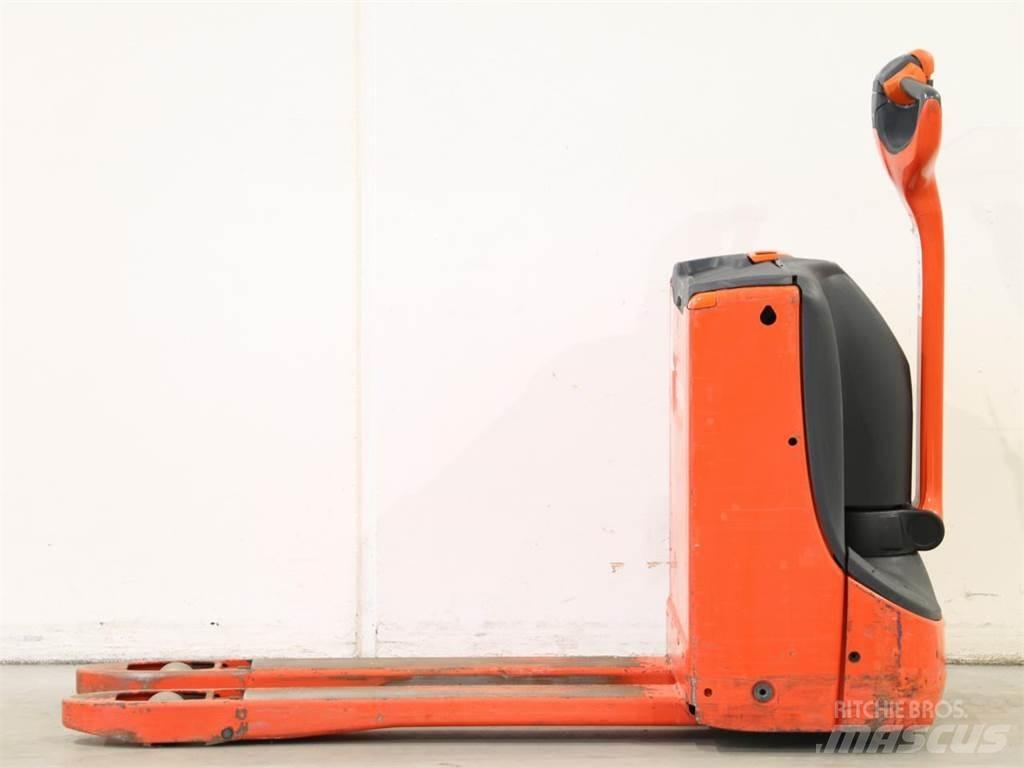 Linde T16/1152-00 Gaffelstabler med gående fører