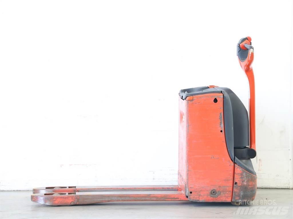 Linde T16/1152-00 Gaffelstabler med gående fører