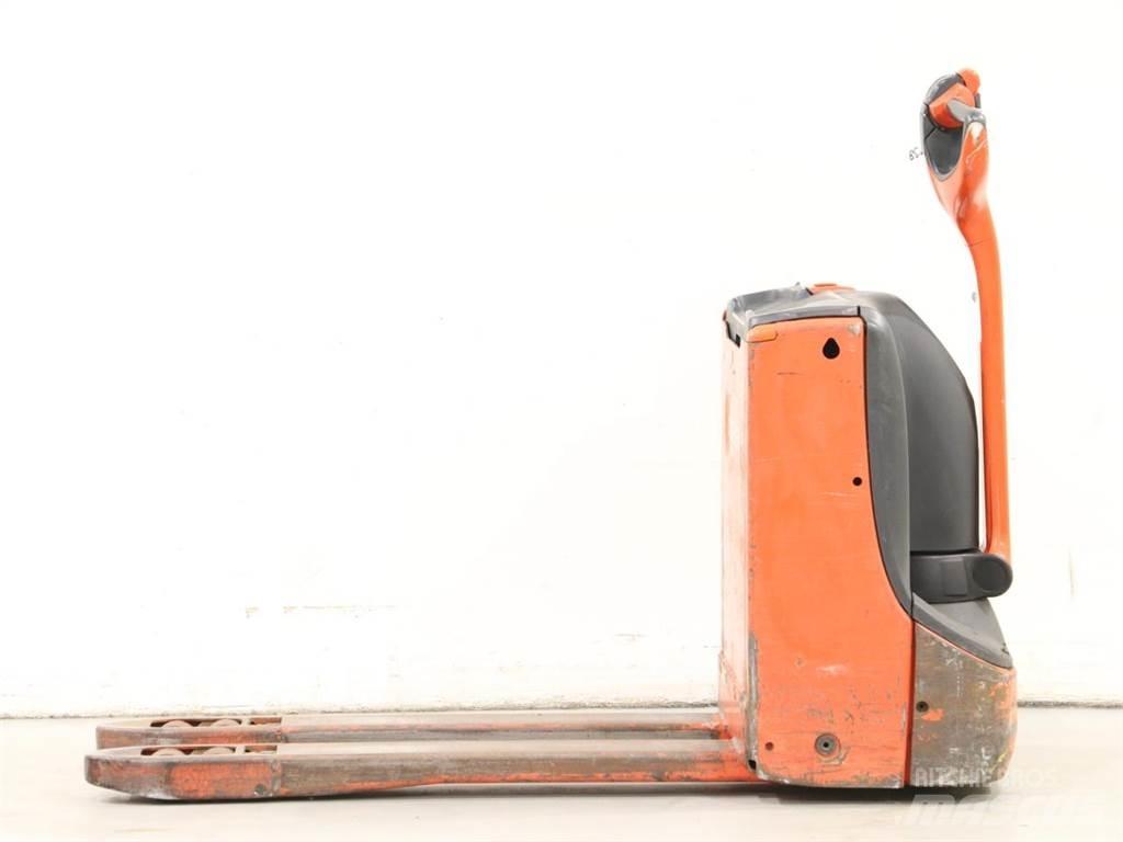 Linde T16/1152-00 Gaffelstabler med gående fører