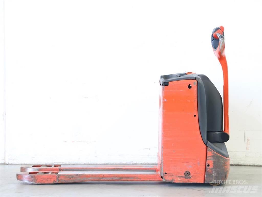 Linde T16/1152-00 Gaffelstabler med gående fører