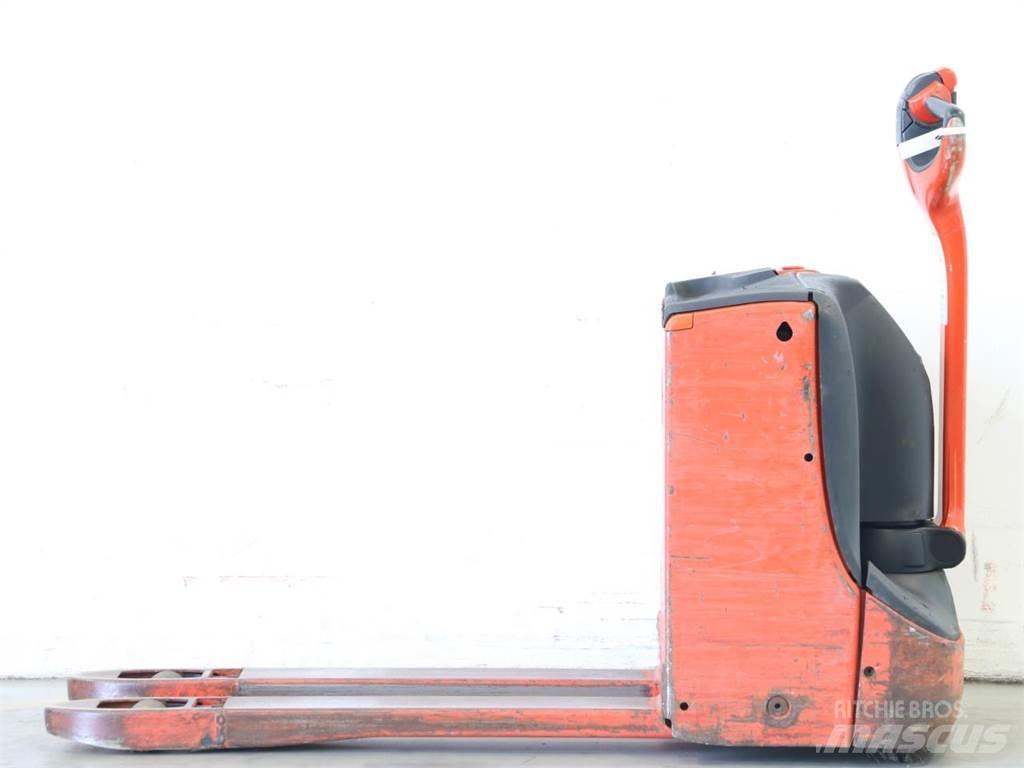 Linde T16/1152-00 Gaffelstabler med gående fører
