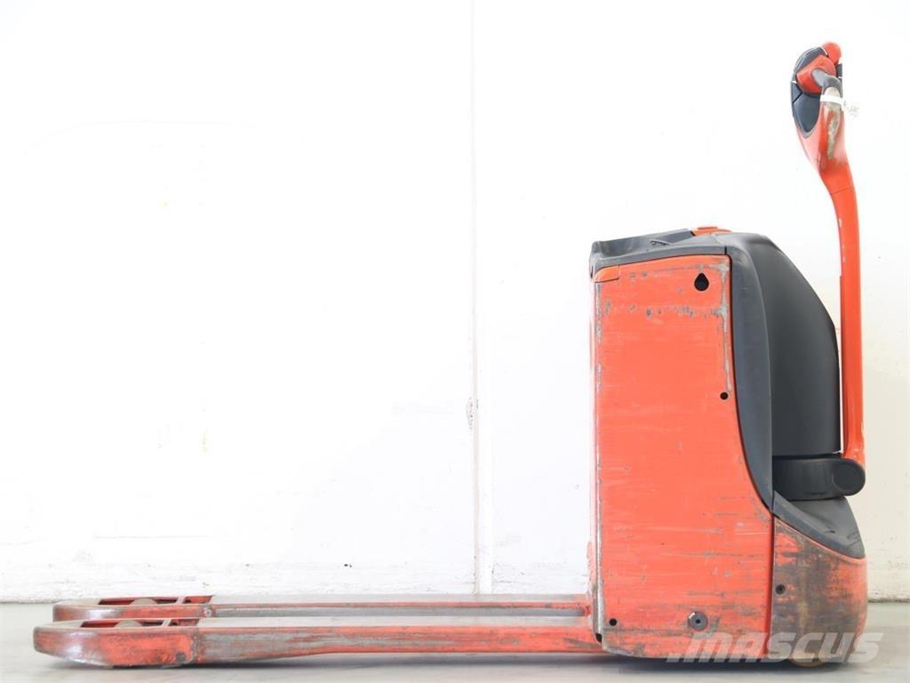 Linde T16/1152-02 Gaffelstabler med gående fører