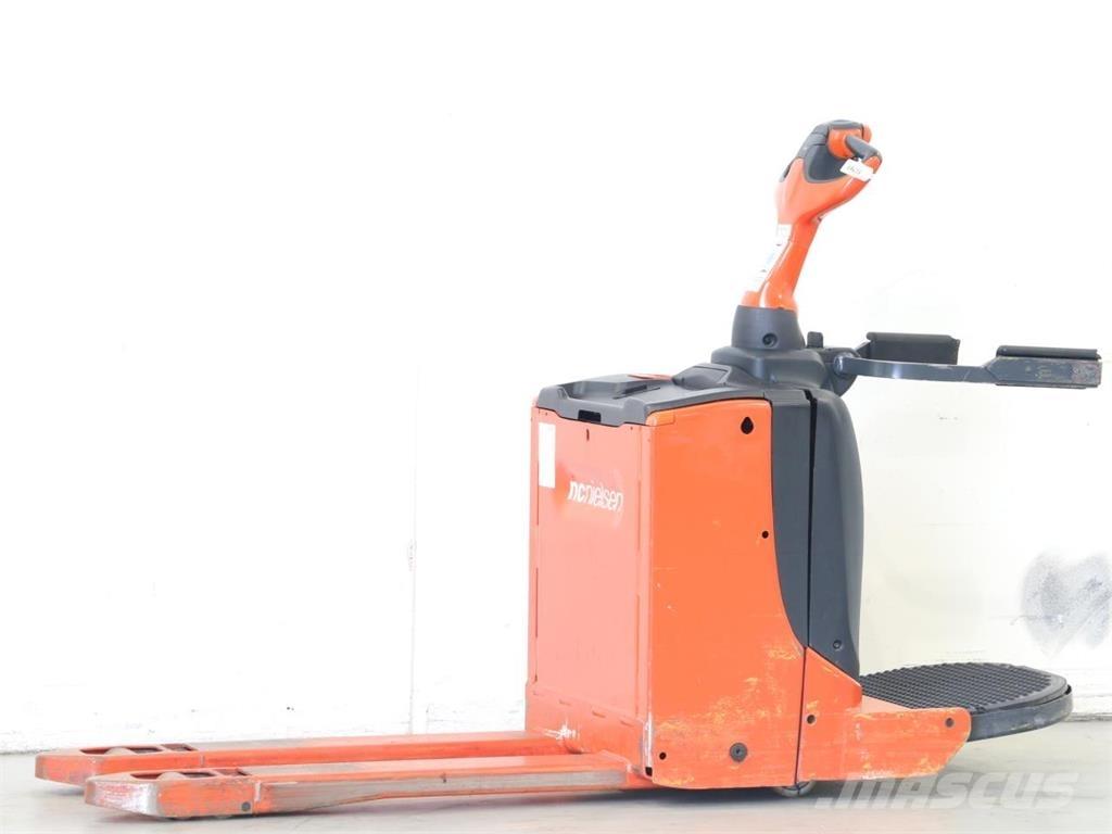 Linde T16P/1151 Gaffelstabler med gående fører