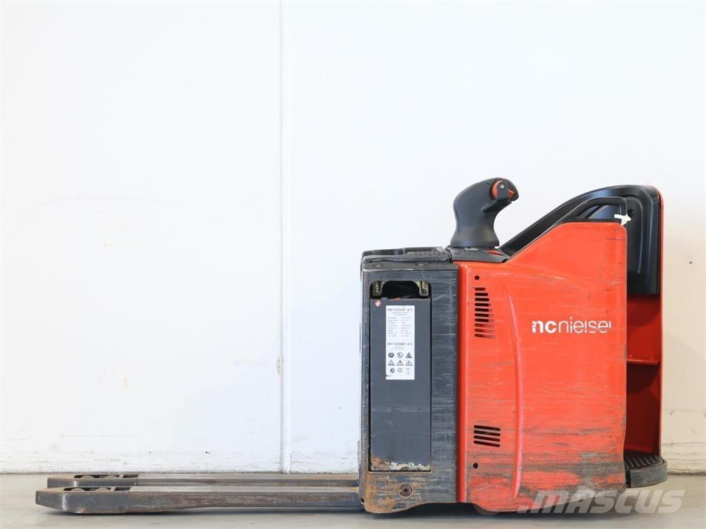 Linde T20SP/131 Gaffelstabler med gående fører