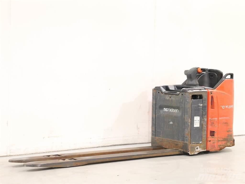Linde T20SP/131 Gaffelstabler med gående fører