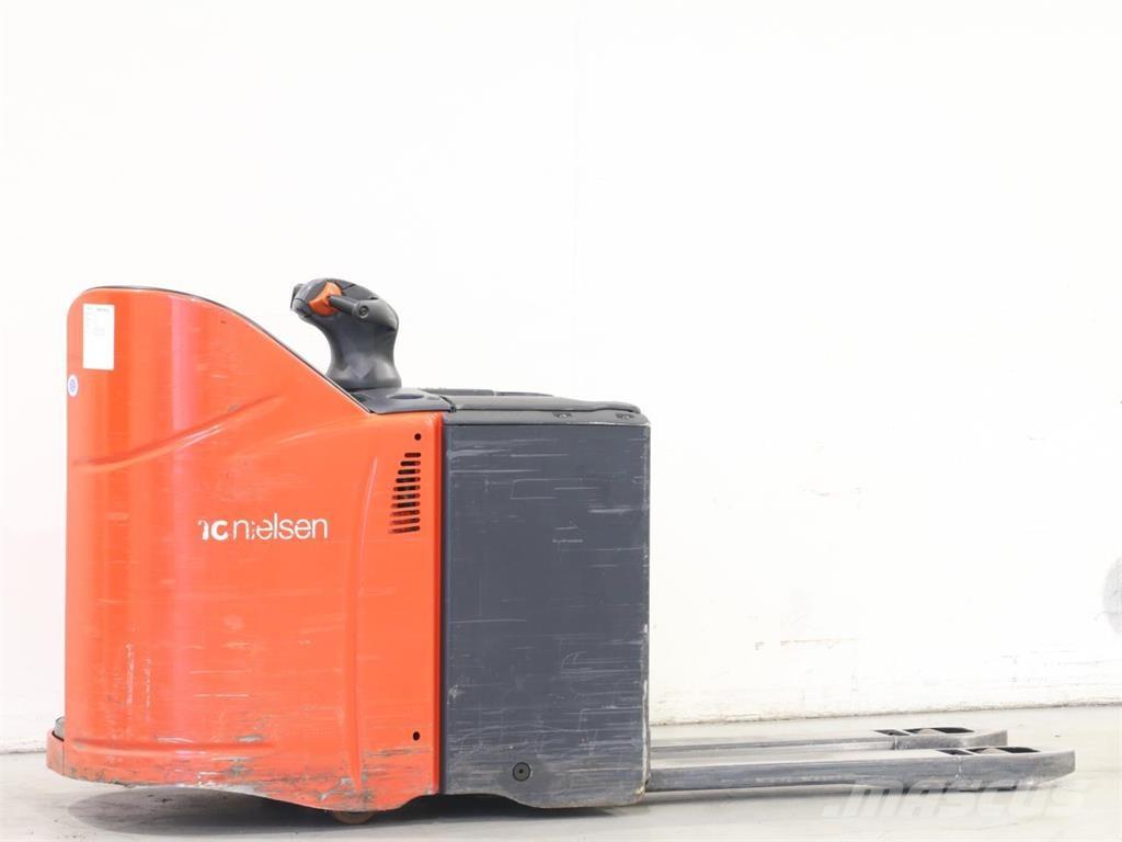 Linde T20SP/131 Gaffelstabler med gående fører