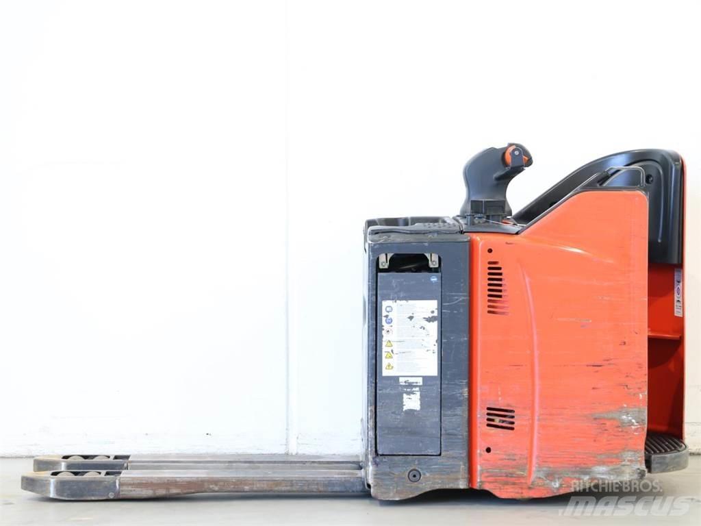 Linde T20SP/131 Gaffelstabler med gående fører