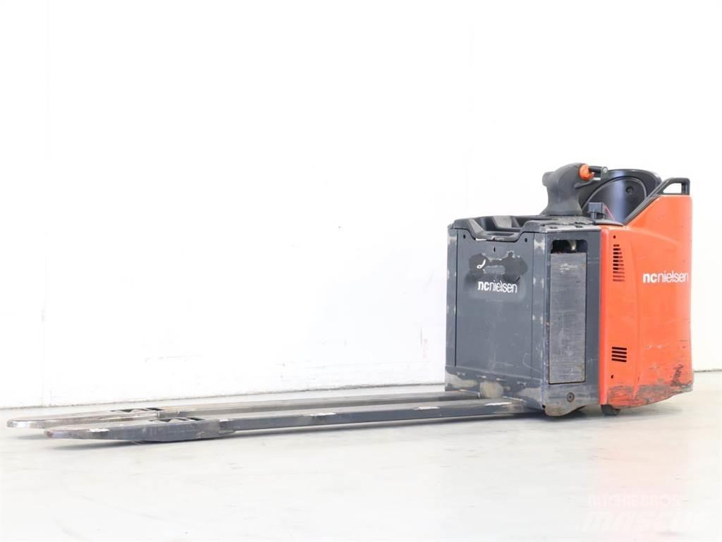 Linde T20SP/131 Gaffelstabler med gående fører