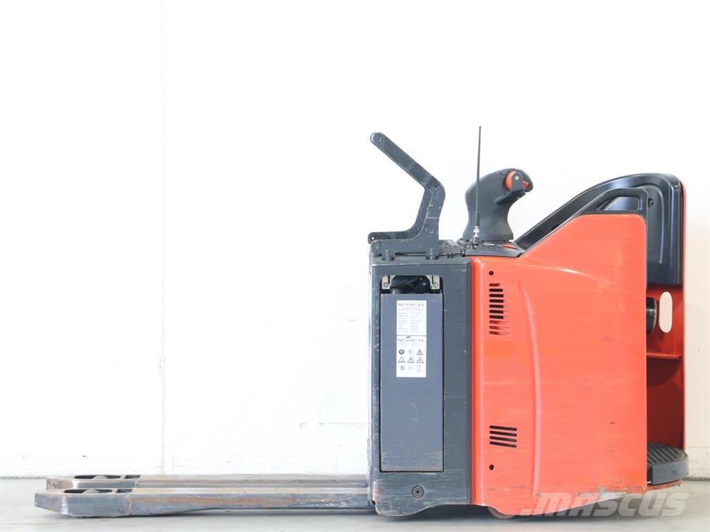 Linde T20SP/131-02 Gaffelstabler med gående fører