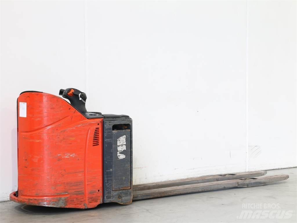 Linde T24SP/131 Gaffelstabler med gående fører