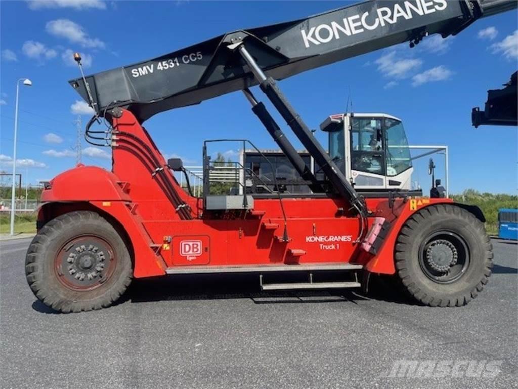 SMV 4531 CC5 Reachtruck