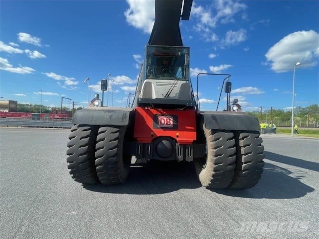 SMV 4531 CC5 Reachtruck
