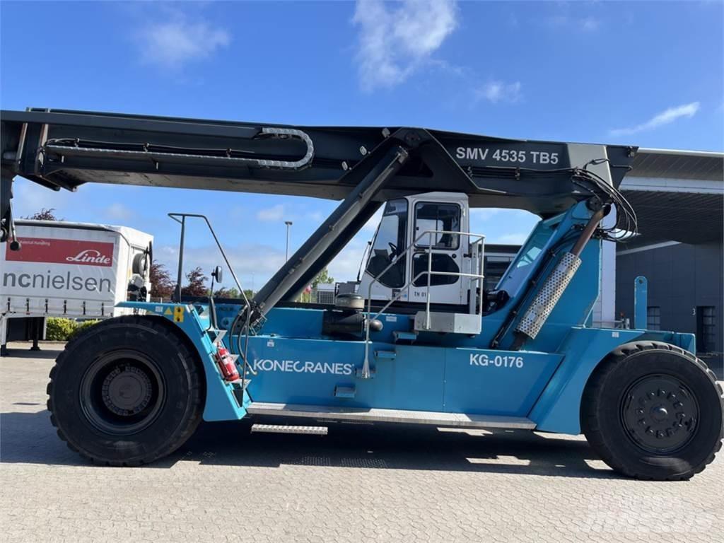 SMV 4535 TB5 Reachtruck