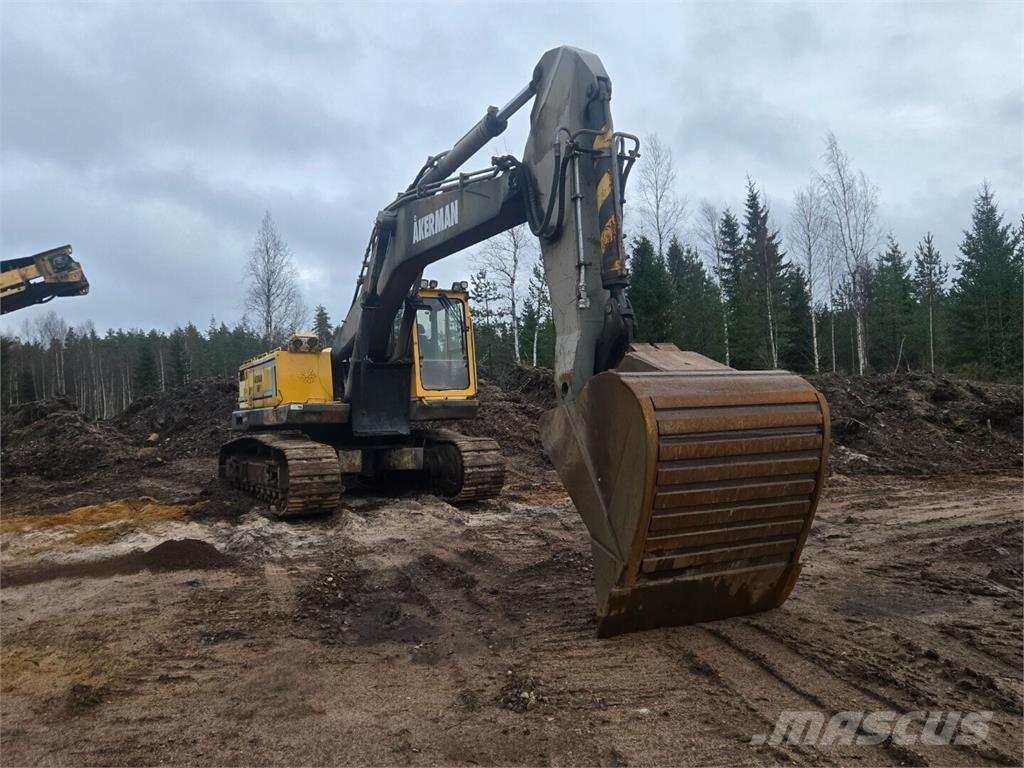 Åkerman H16D Gravemaskiner på larvebånd
