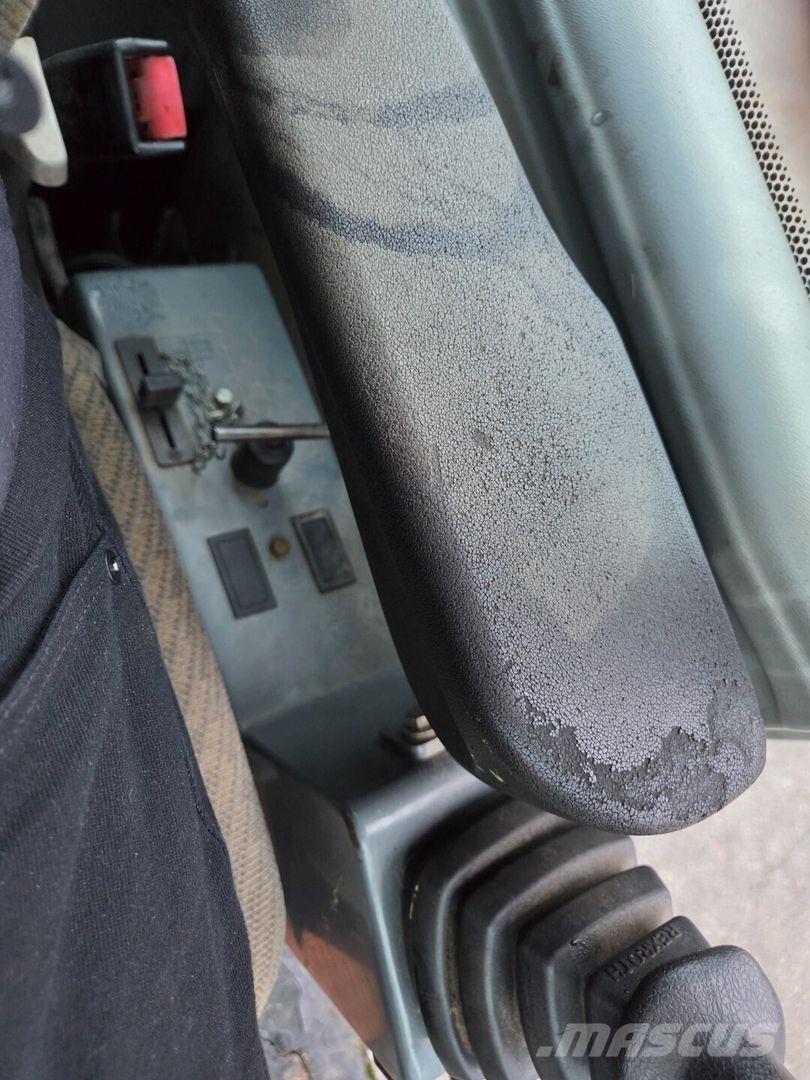 Bobcat 442 Midi-gravemaskiner 7t - 12t